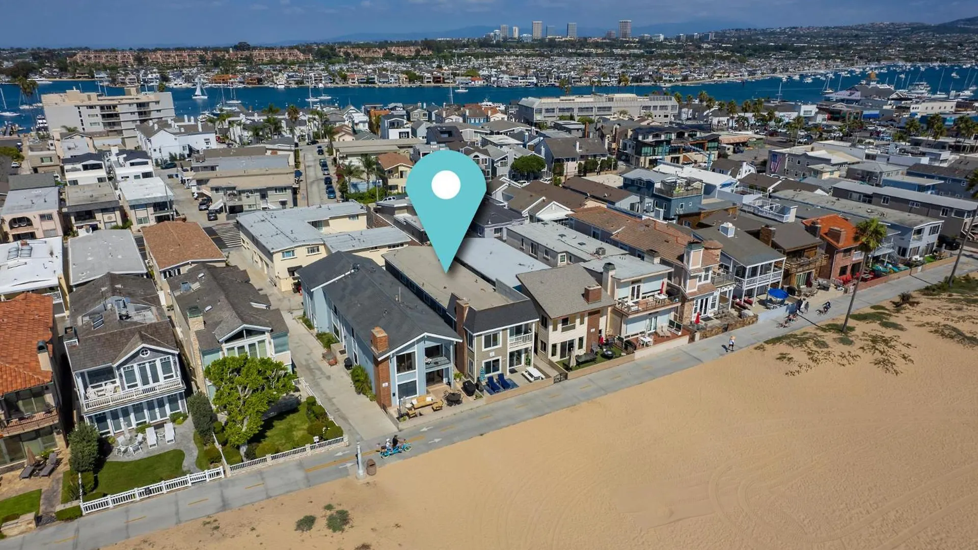 Giant Beachfront Home With Parking Near The Pier Newport Beach