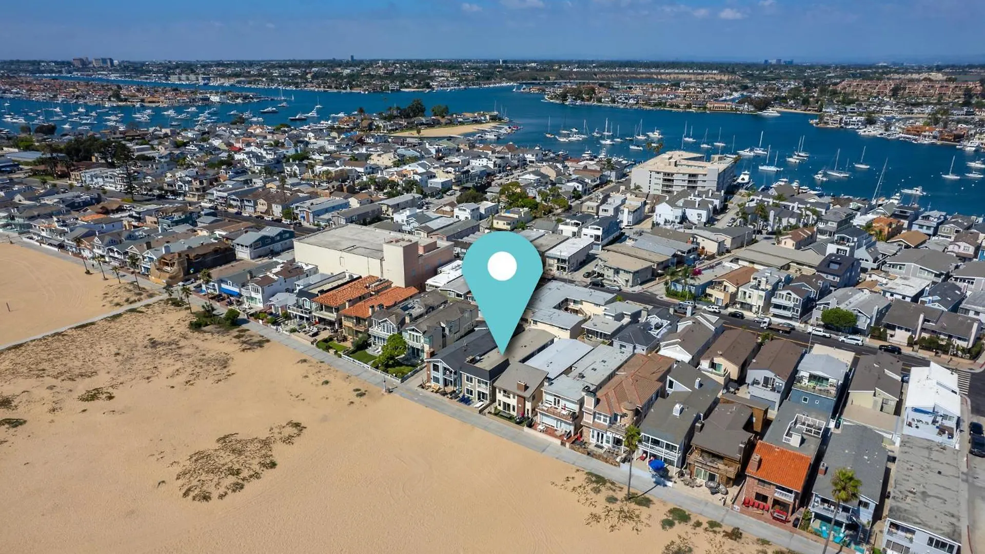 Holiday home Giant Beachfront Home With Parking Near The Pier Newport Beach United States